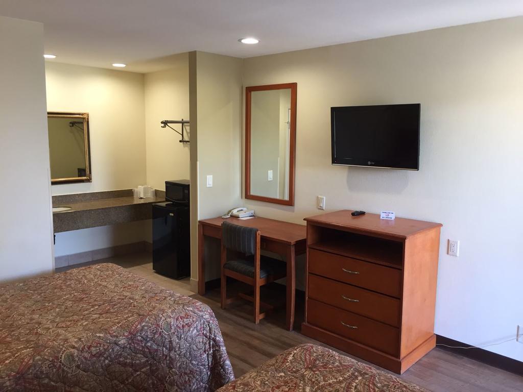 Simply Home Inn & Suites - Riverside Ruang foto