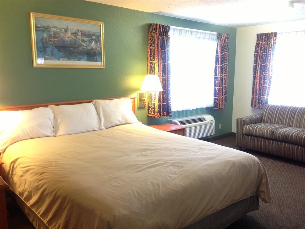 Simply Home Inn & Suites - Riverside Bagian luar foto
