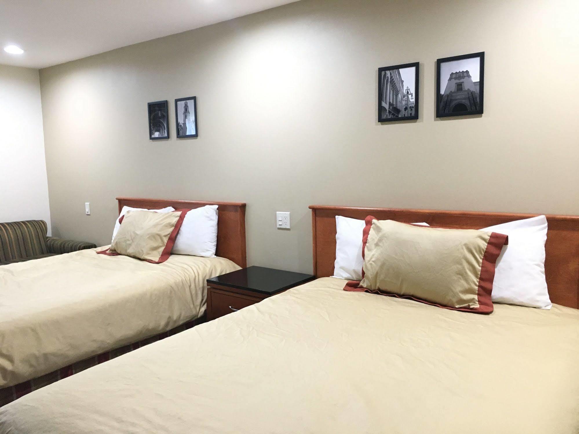 Simply Home Inn & Suites - Riverside Bagian luar foto